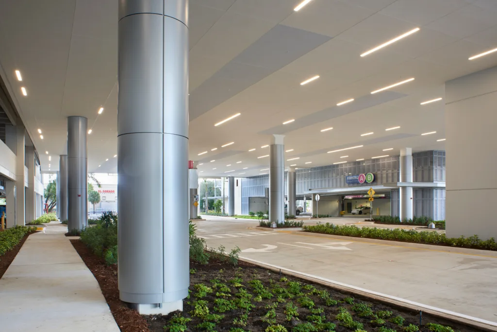 Memorial Hospital West Parking Garage